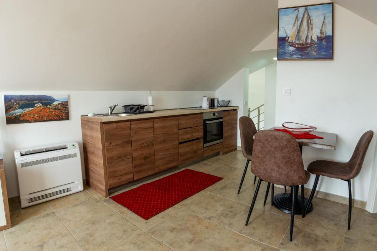 L Palace Apartment Budva
