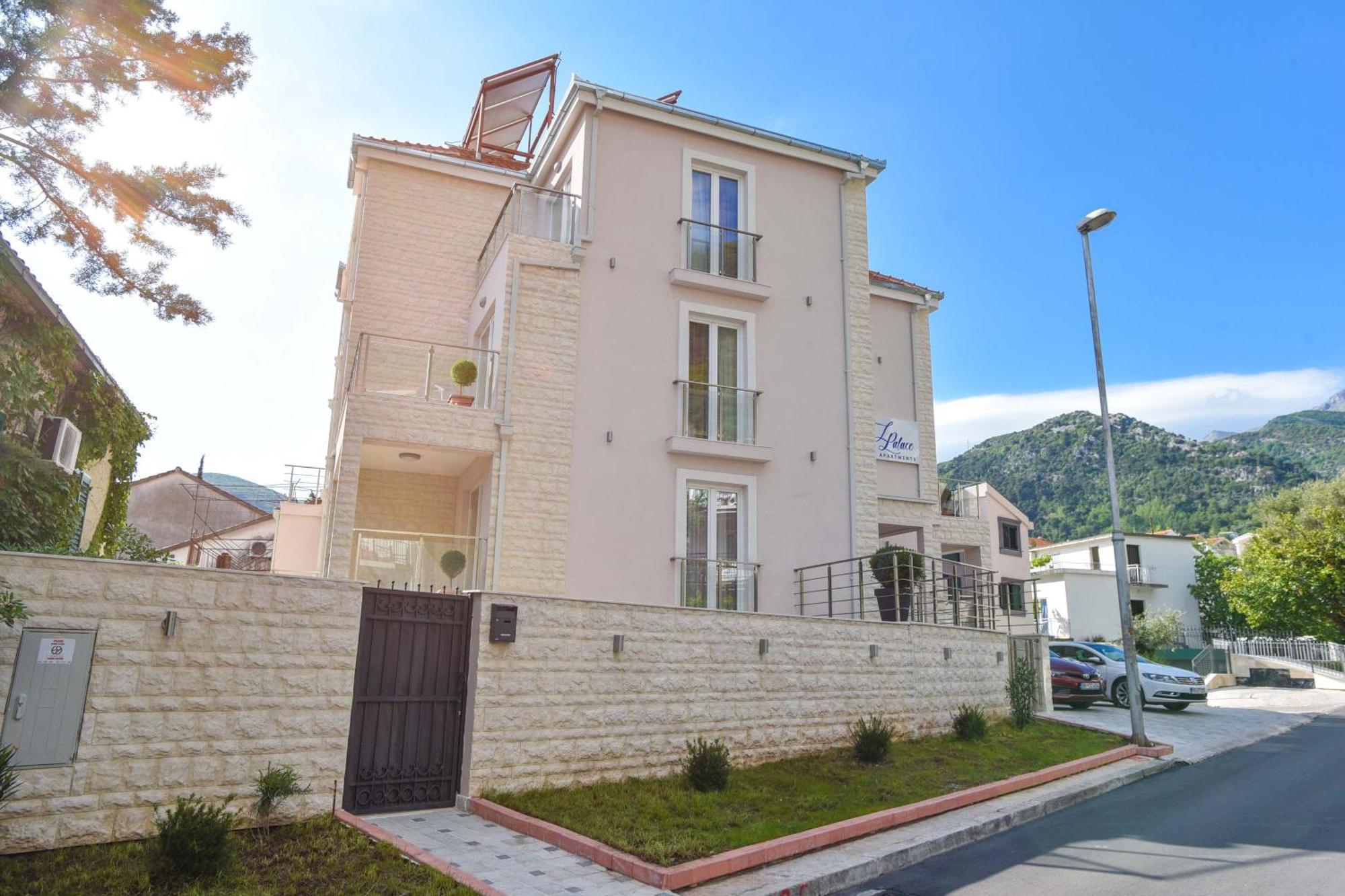 L Palace * Budva