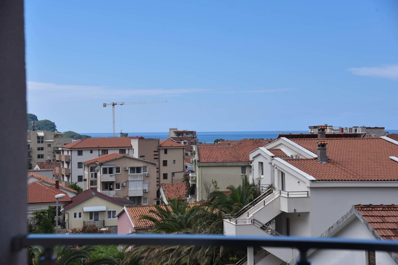 L Palace Budva