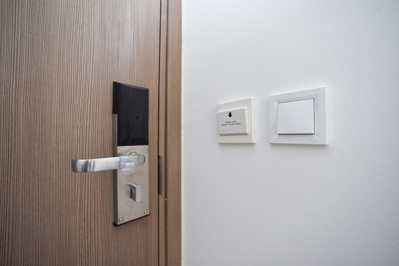 L Palace Apartment Budva